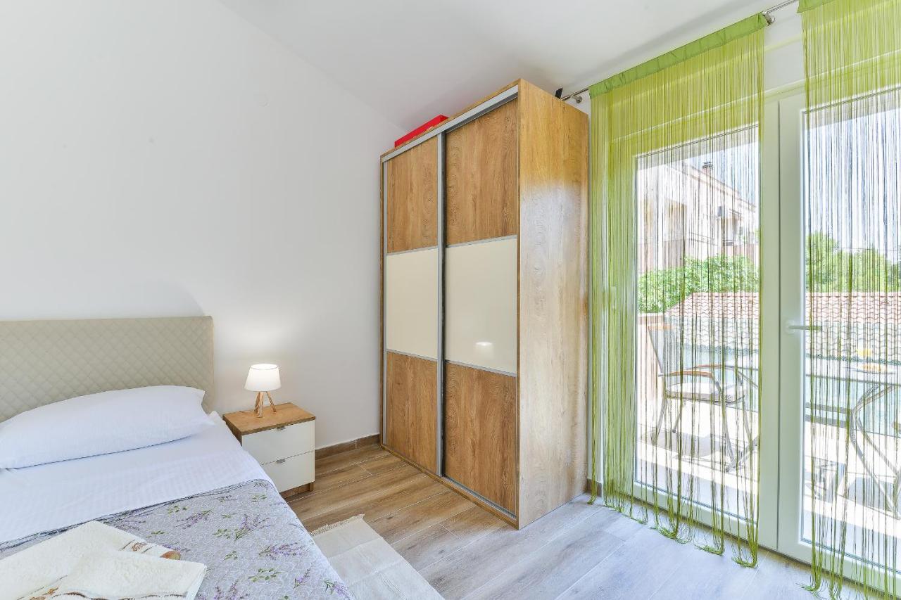 Cascada Villas With Private Jacuzzi And Private Parking Starigrad Paklenica Exterior foto